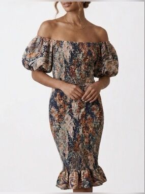 Never Fully Dressed "Jojo" Smocked Midi Dress – Abstract Blue Paisley: SZ 4